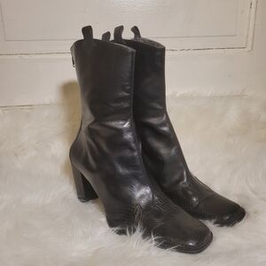 Vtg 90s Unisa Black Leather Heeled Boots